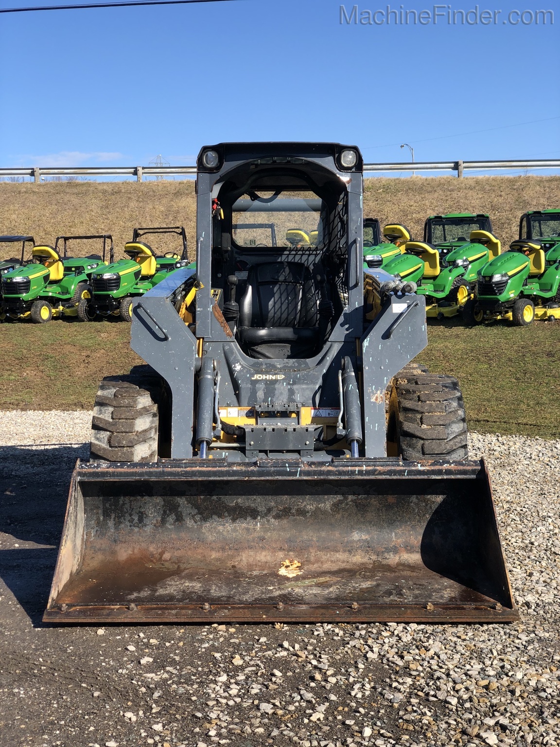 2014 John Deere 326E Image 2
