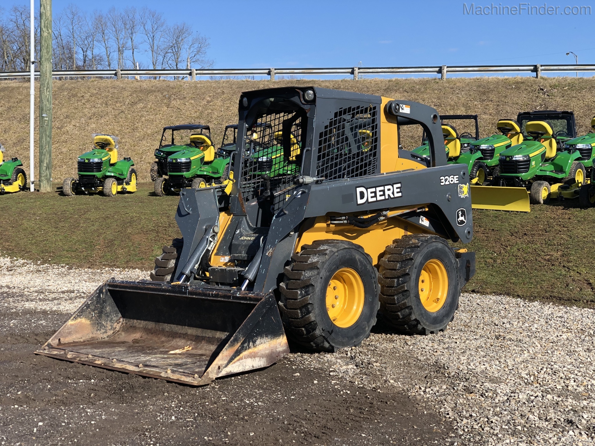 2014 John Deere 326E Image 1