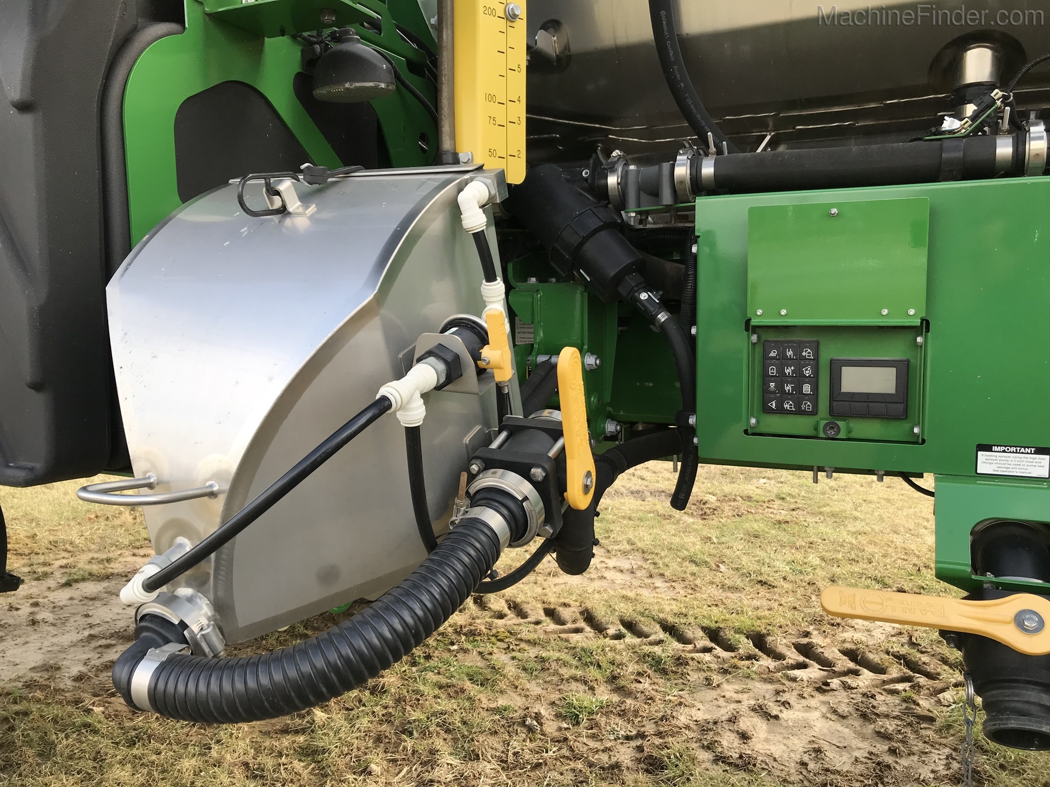 2017 John Deere R4045 Image 15