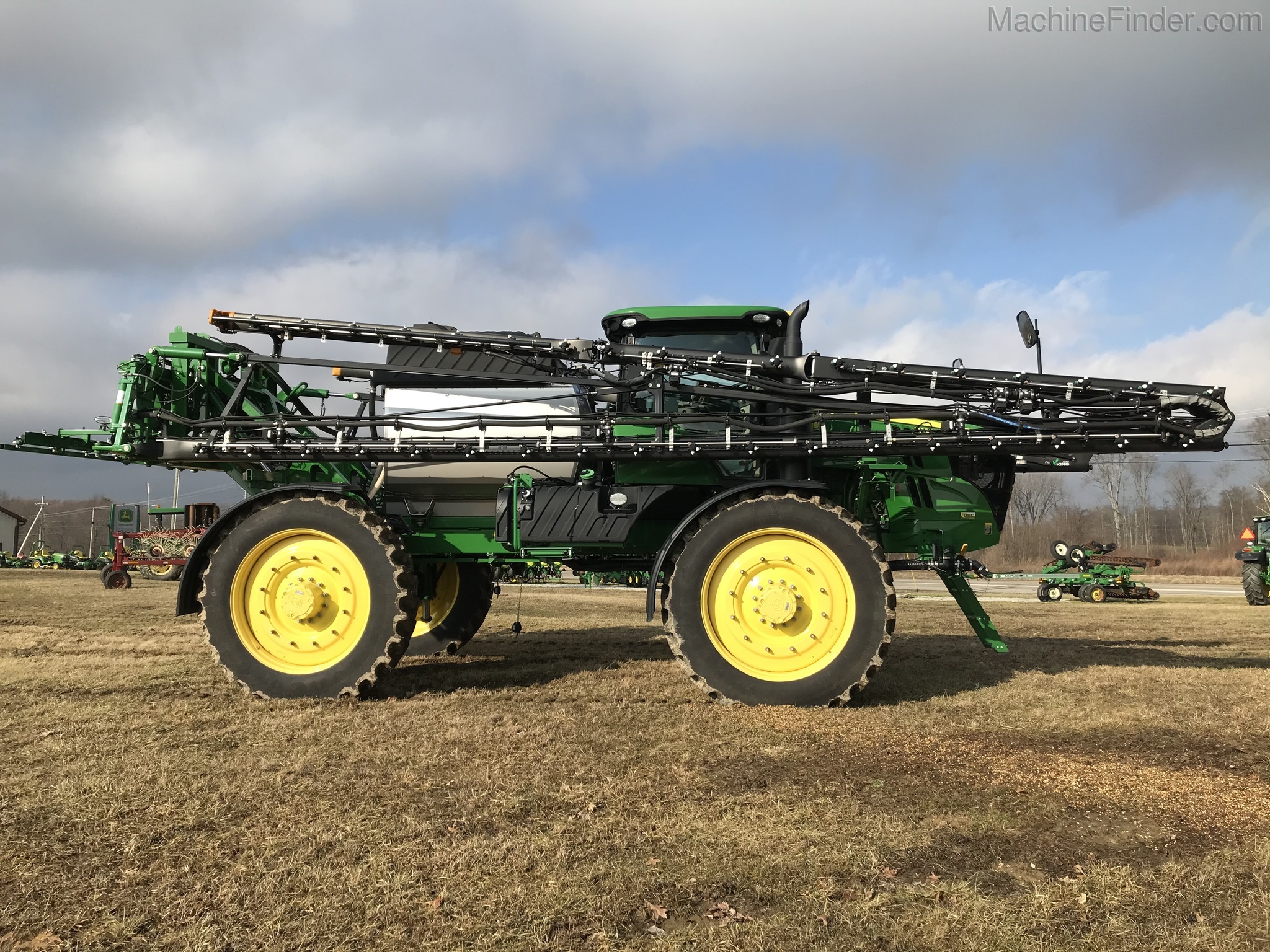 2017 John Deere R4045 Image 3