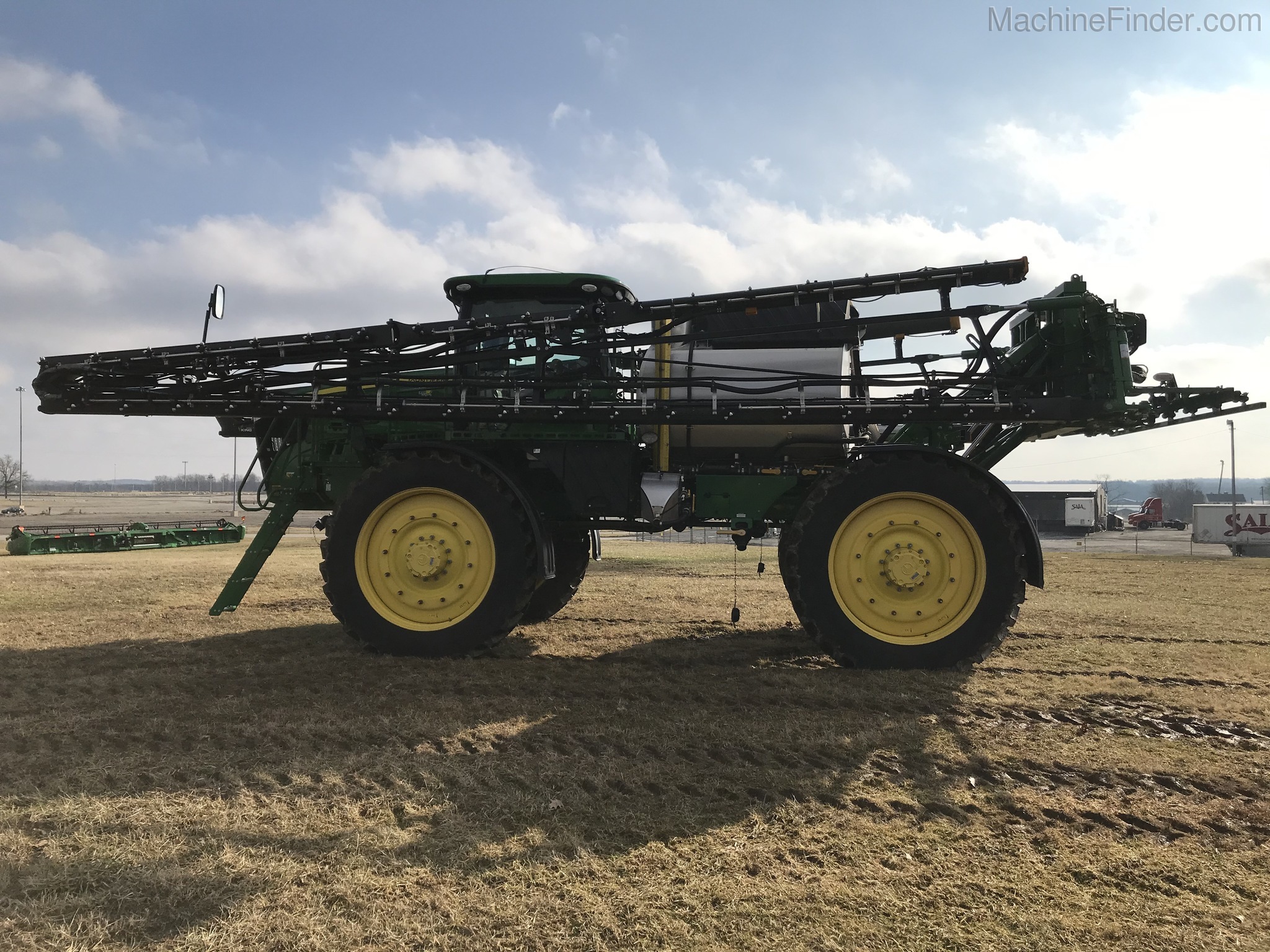 2017 John Deere R4045 Image 7