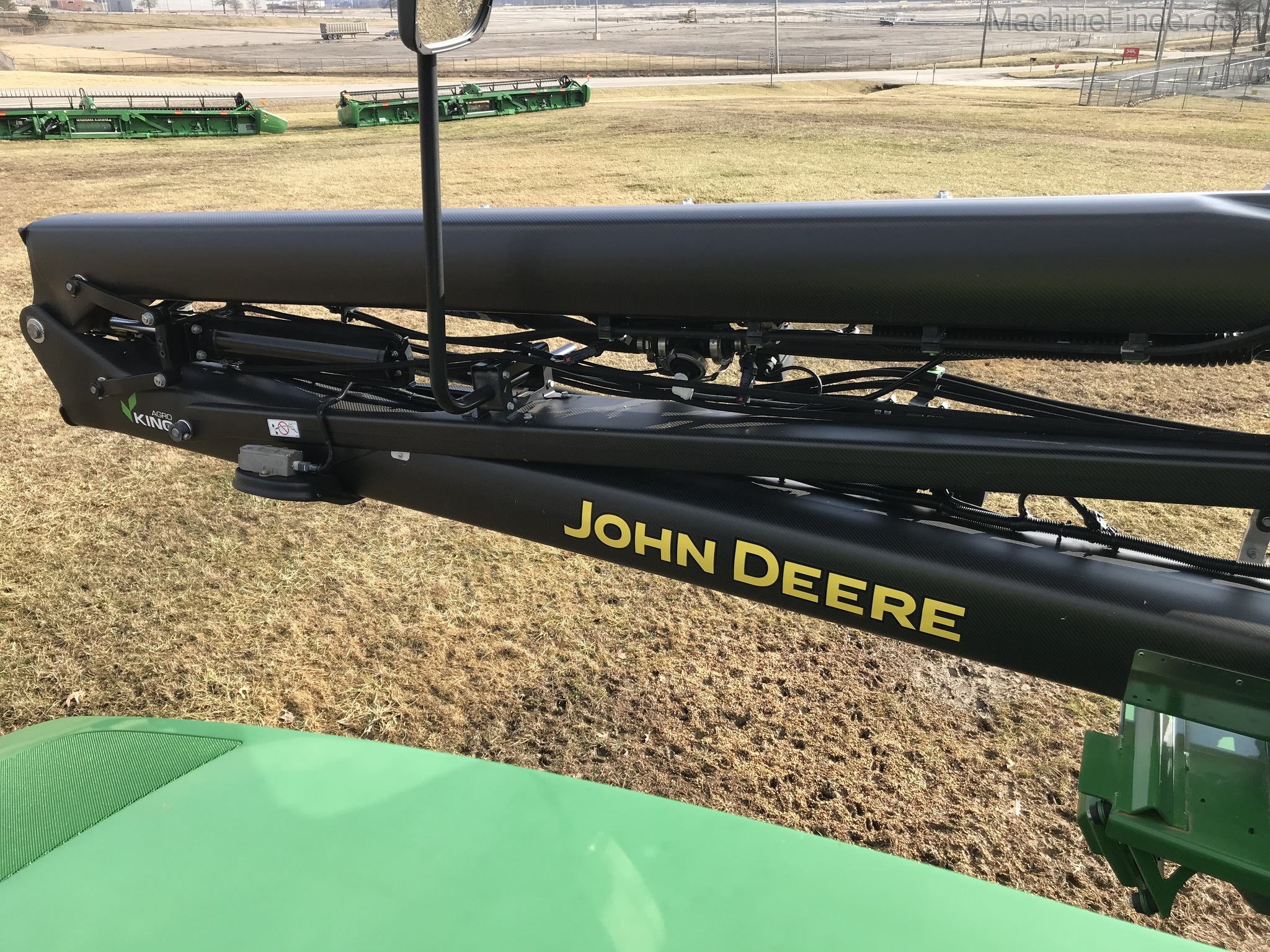 2017 John Deere R4045 Image 9