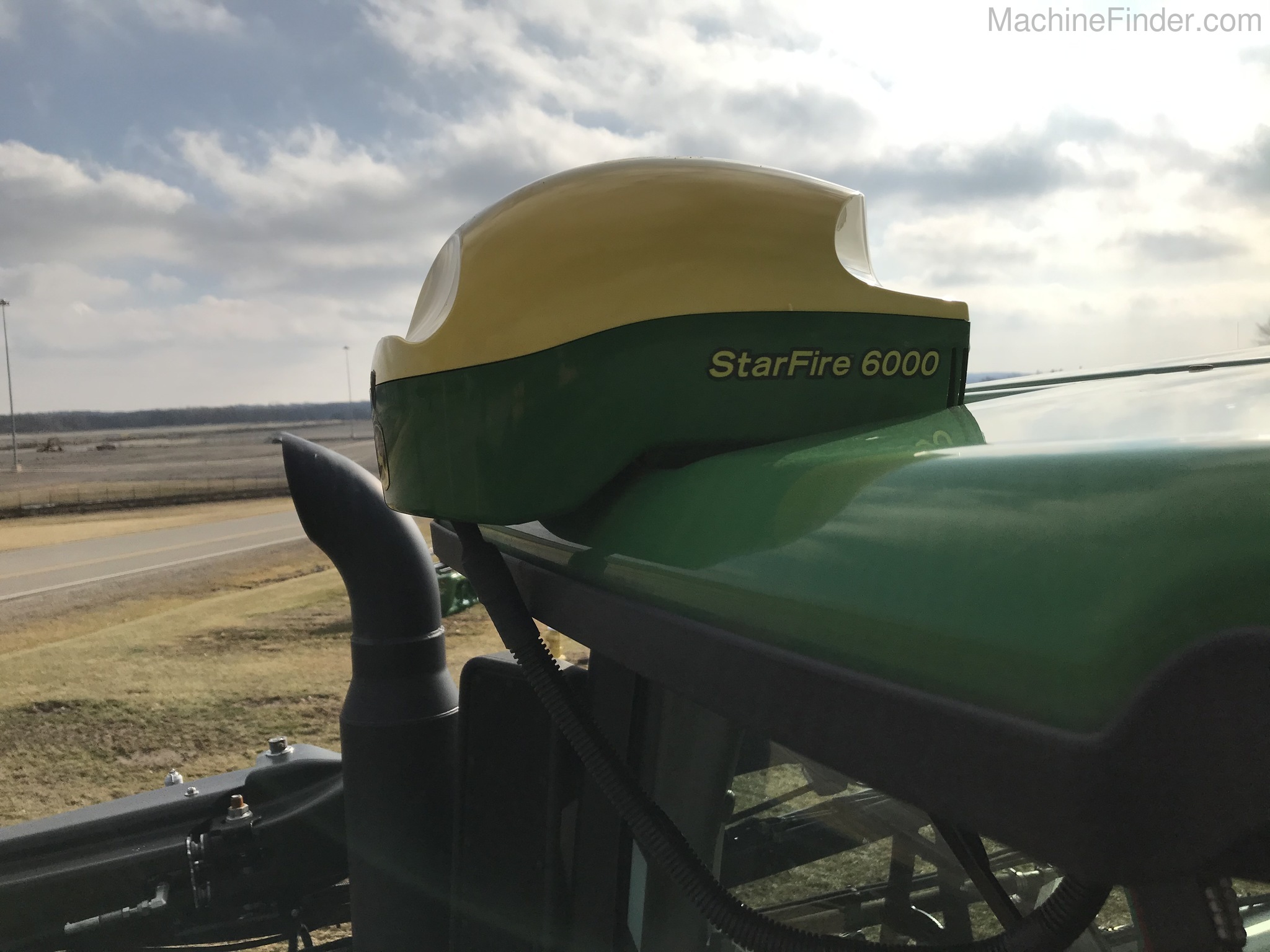 2017 John Deere R4045 Image 14