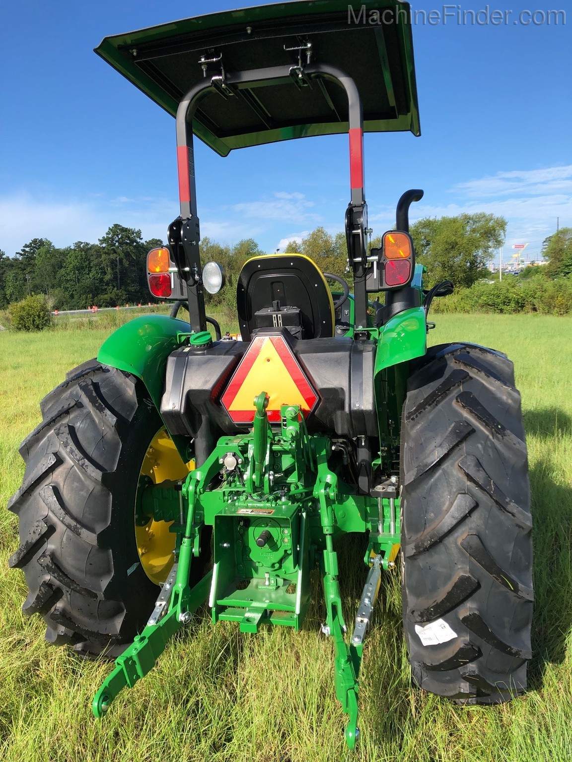 2020 John Deere 5075E Image 5
