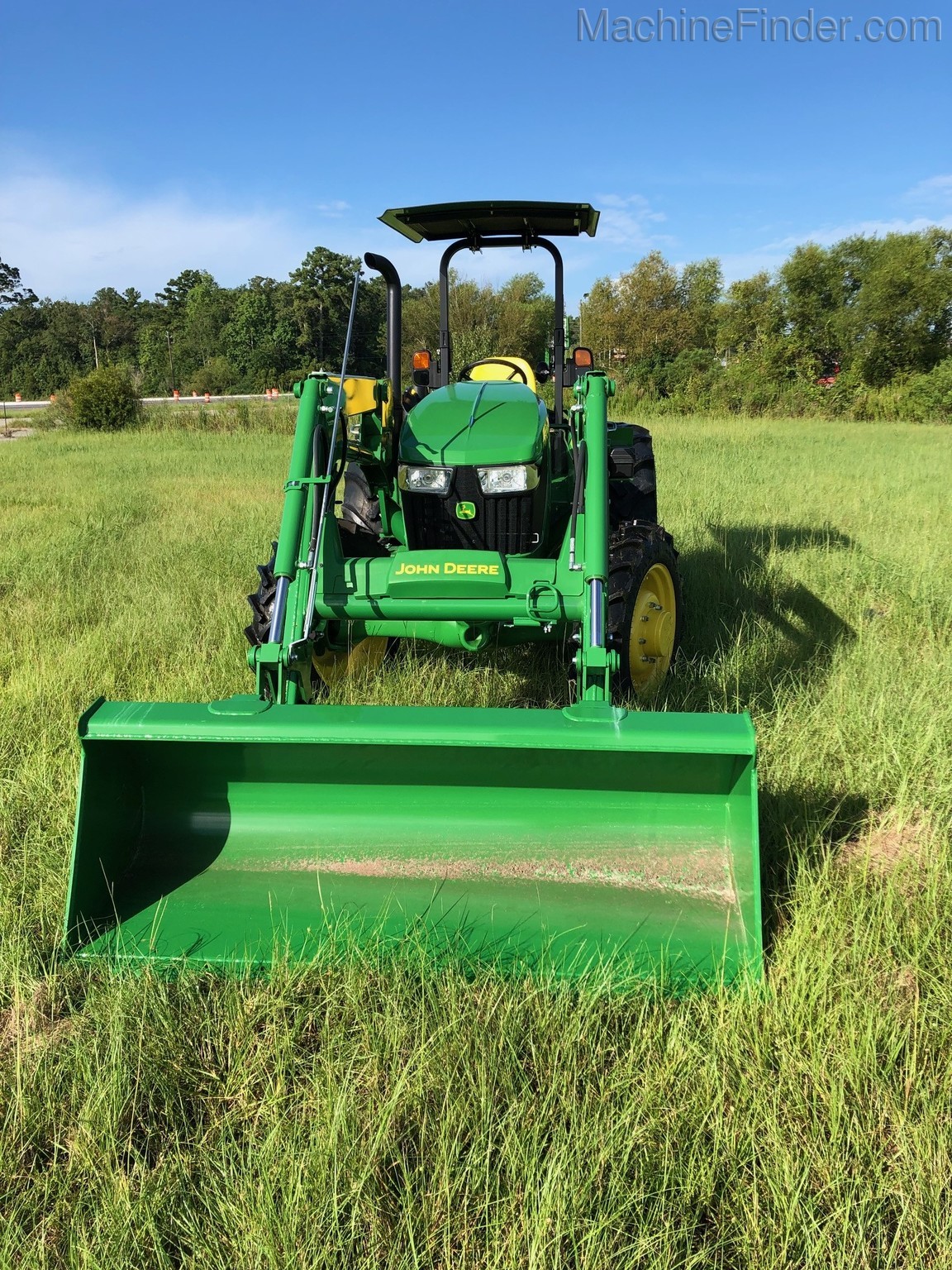 2020 John Deere 5075E Image 9