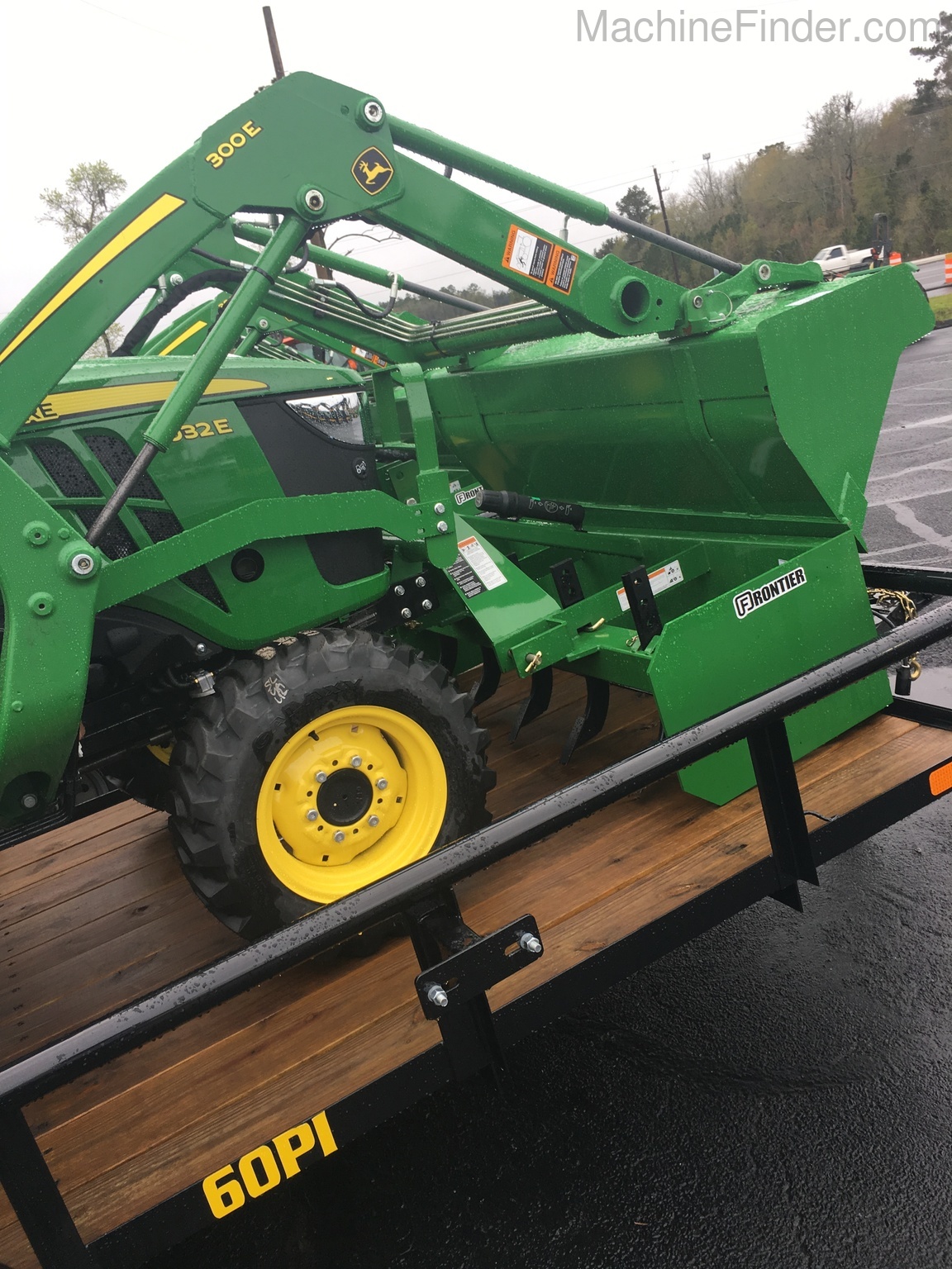 2020 John Deere 3032E PACKAGE DEAL Image 4