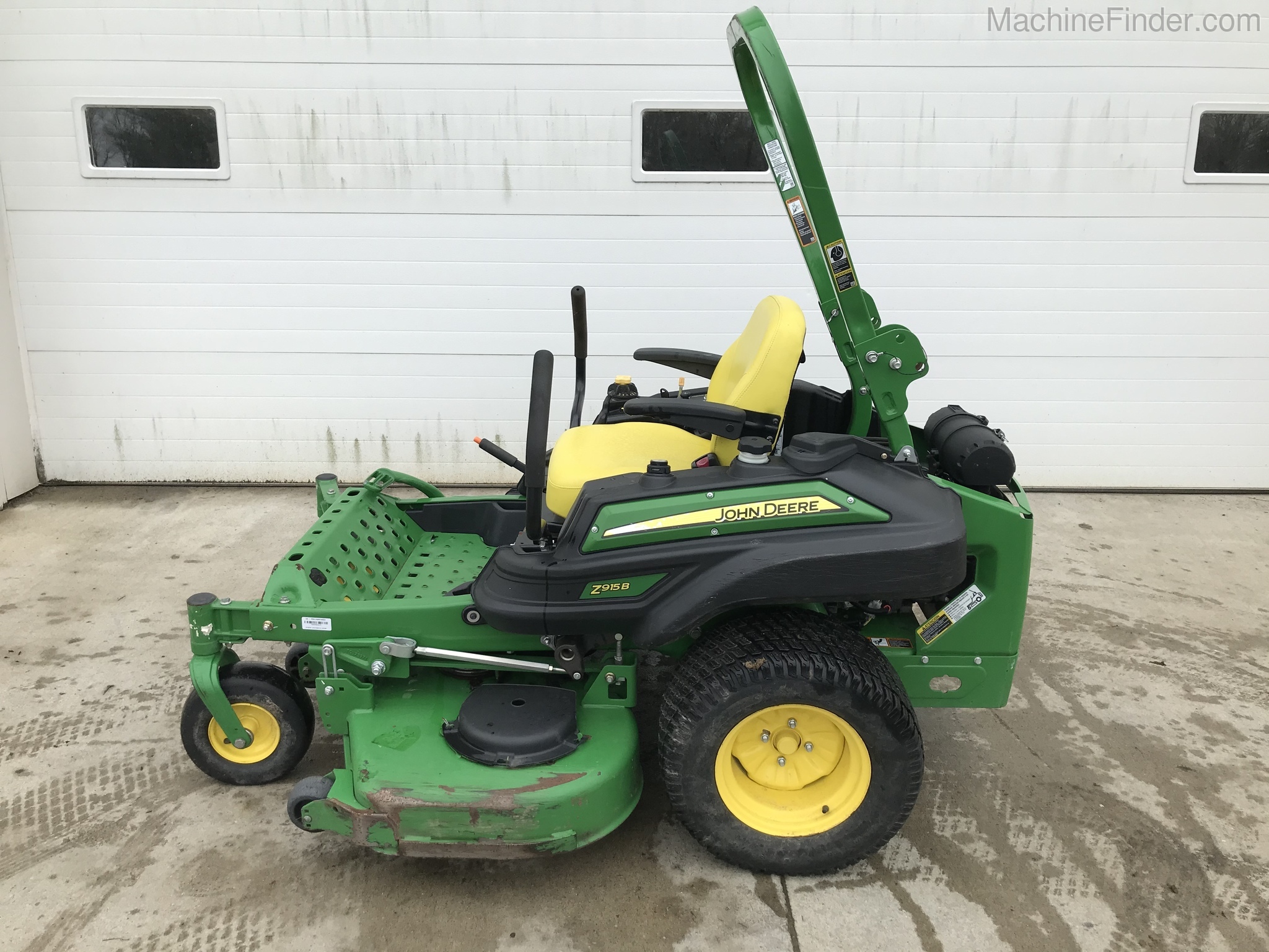 2016 John Deere Z915B Image 2