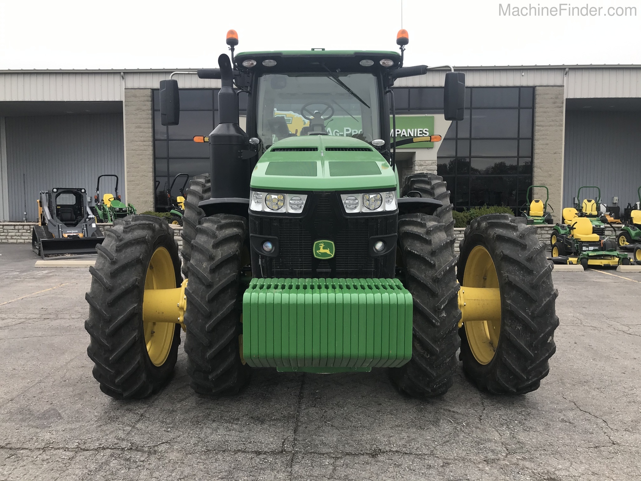 2019 John Deere 8370R Image 5