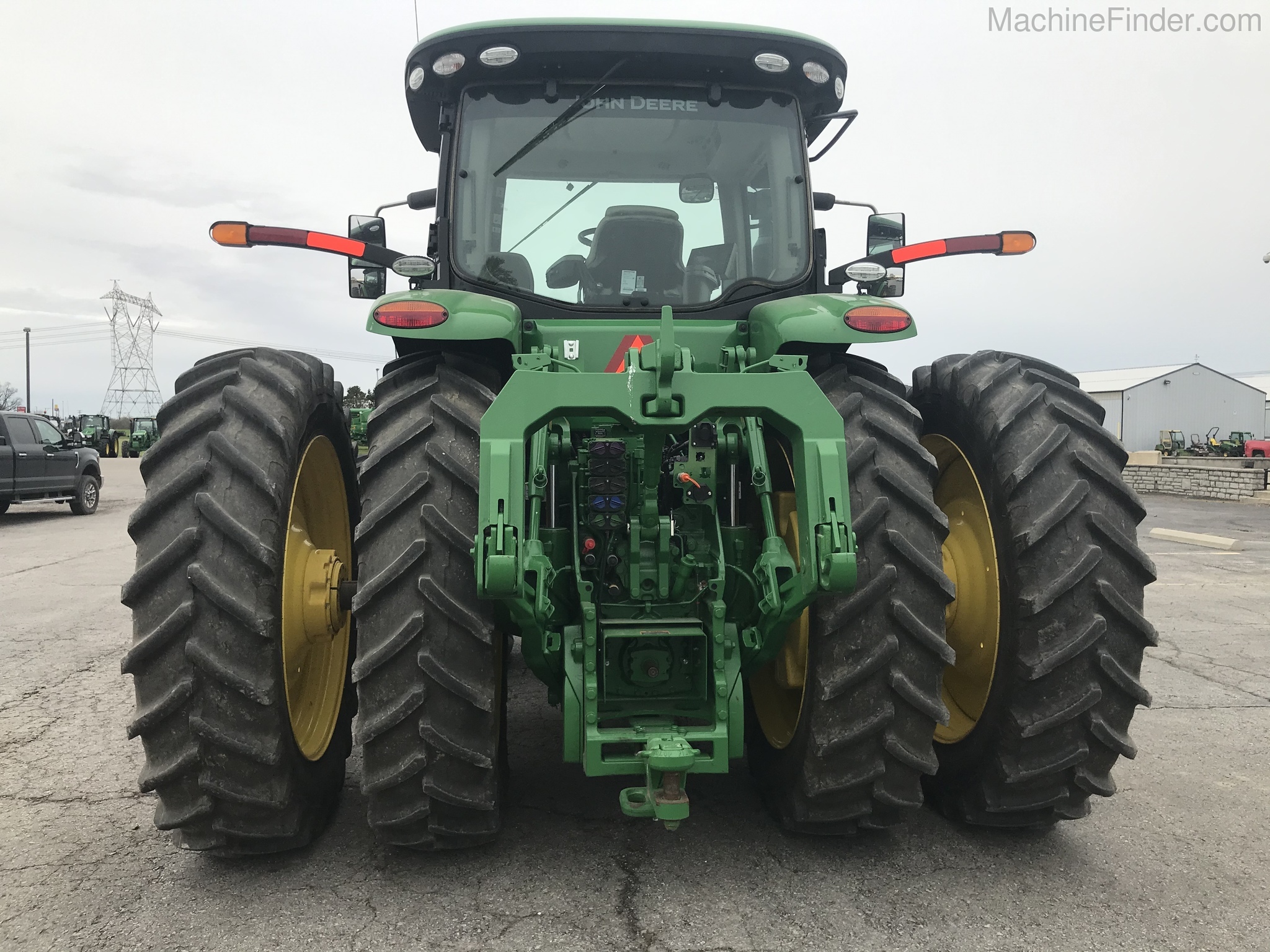 2019 John Deere 8370R Image 6