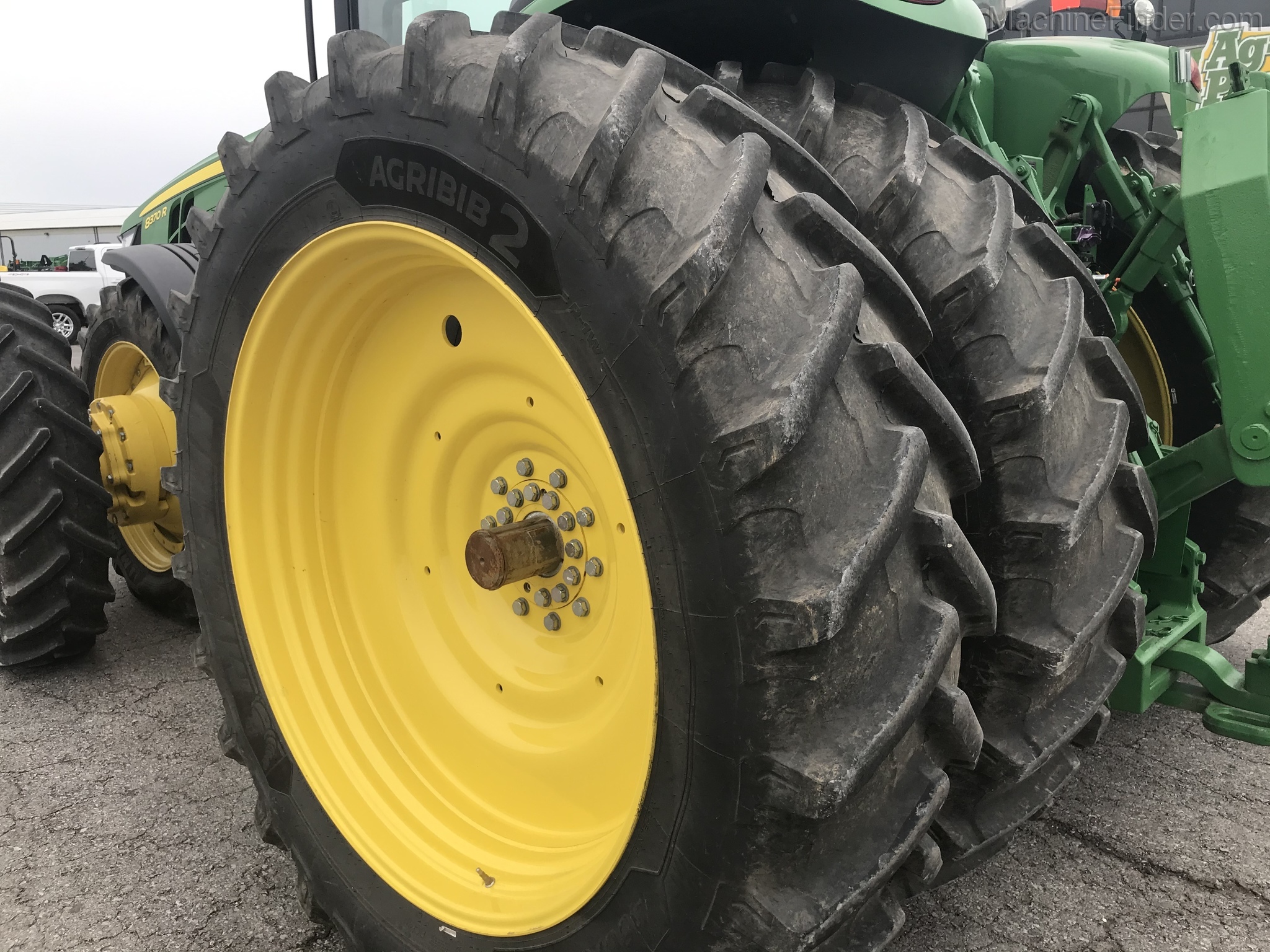 2019 John Deere 8370R Image 7