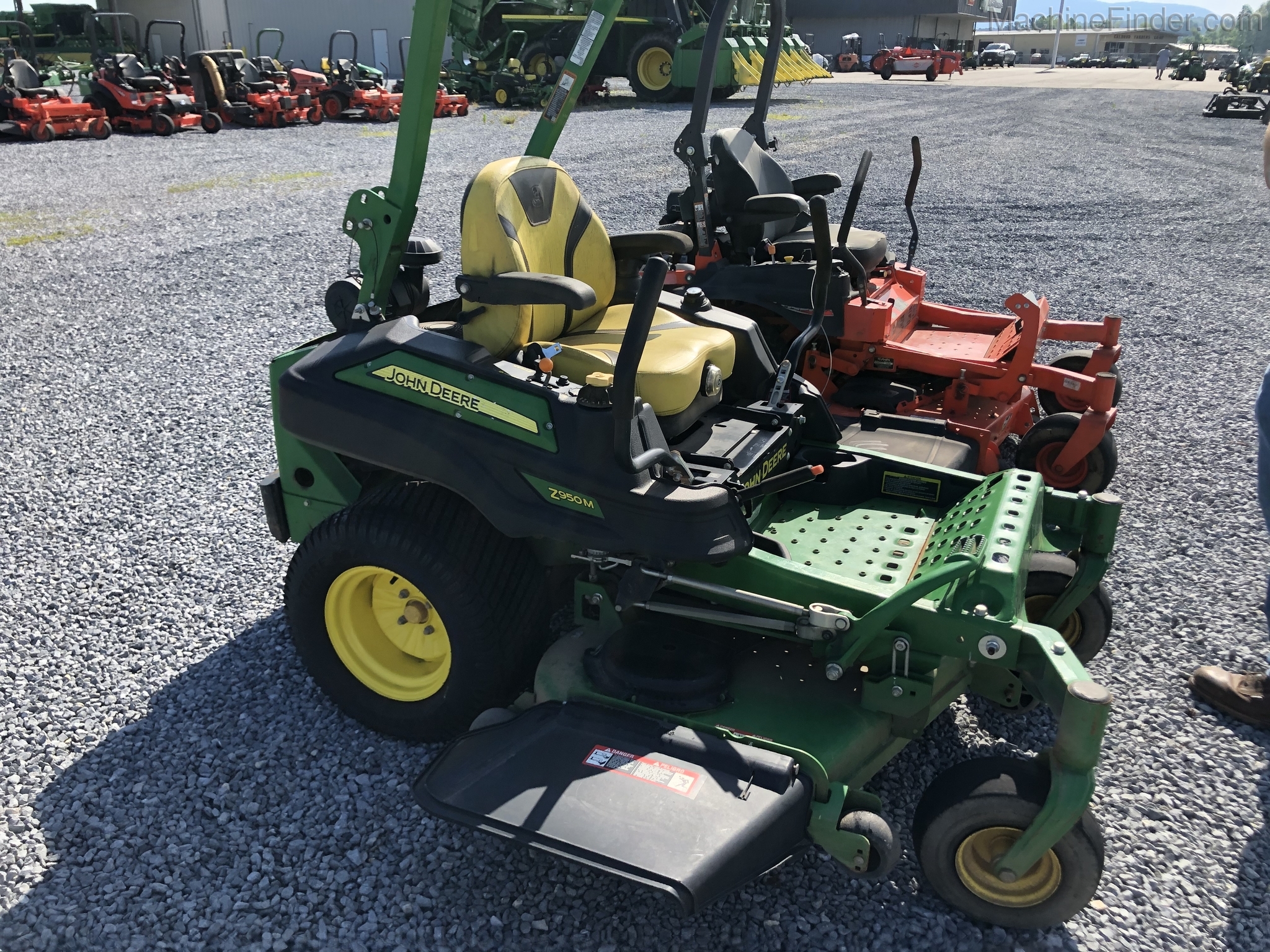 2018 John Deere Z950M Image 2