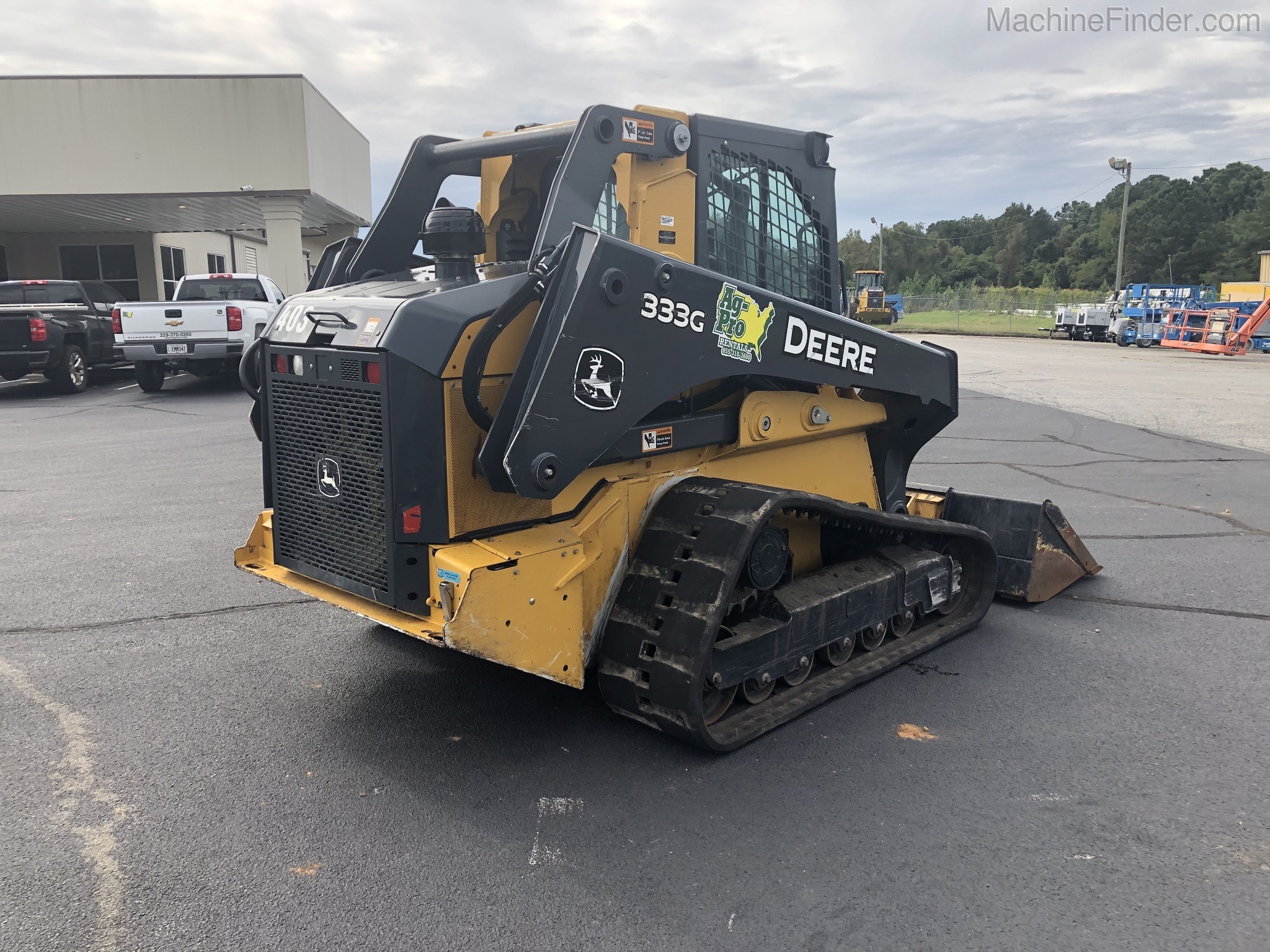 2018 John Deere 333G Image 4