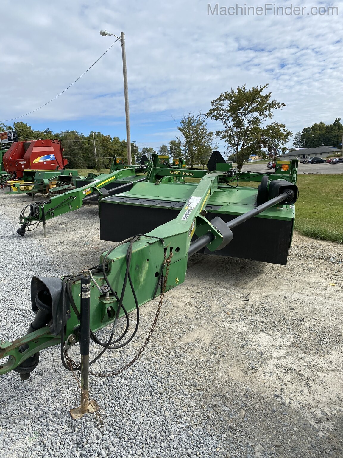 2011 John Deere 630 Image 3