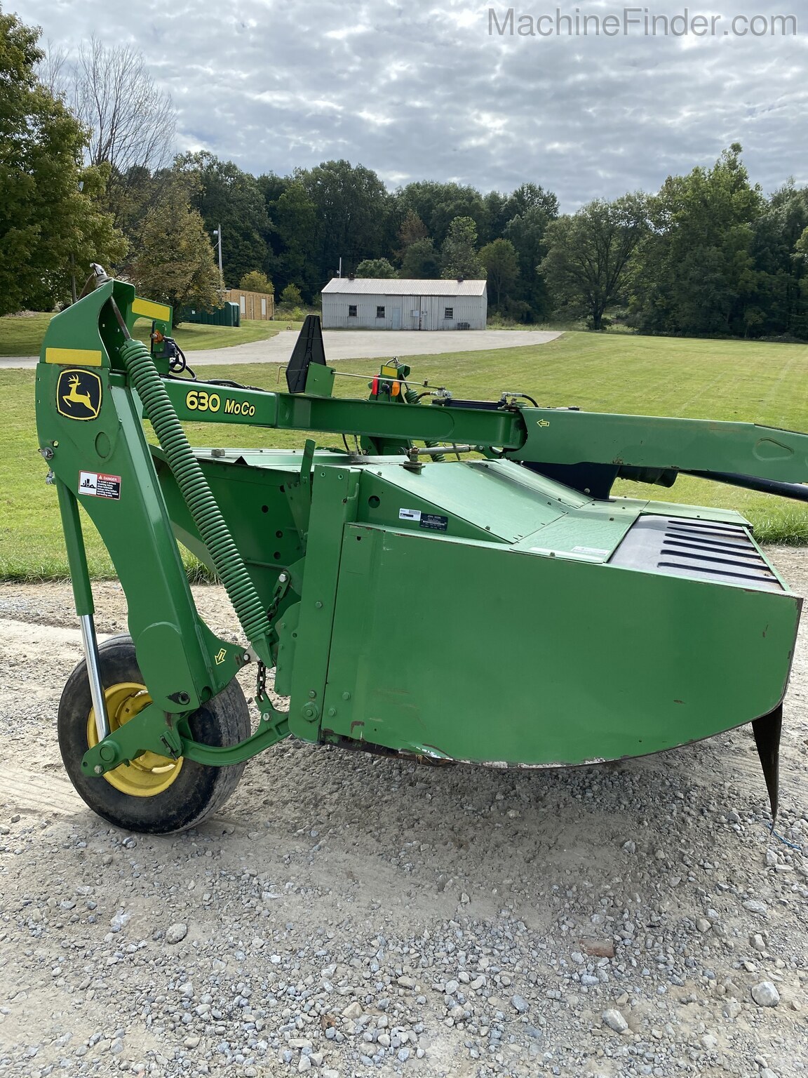 2011 John Deere 630 Image 9