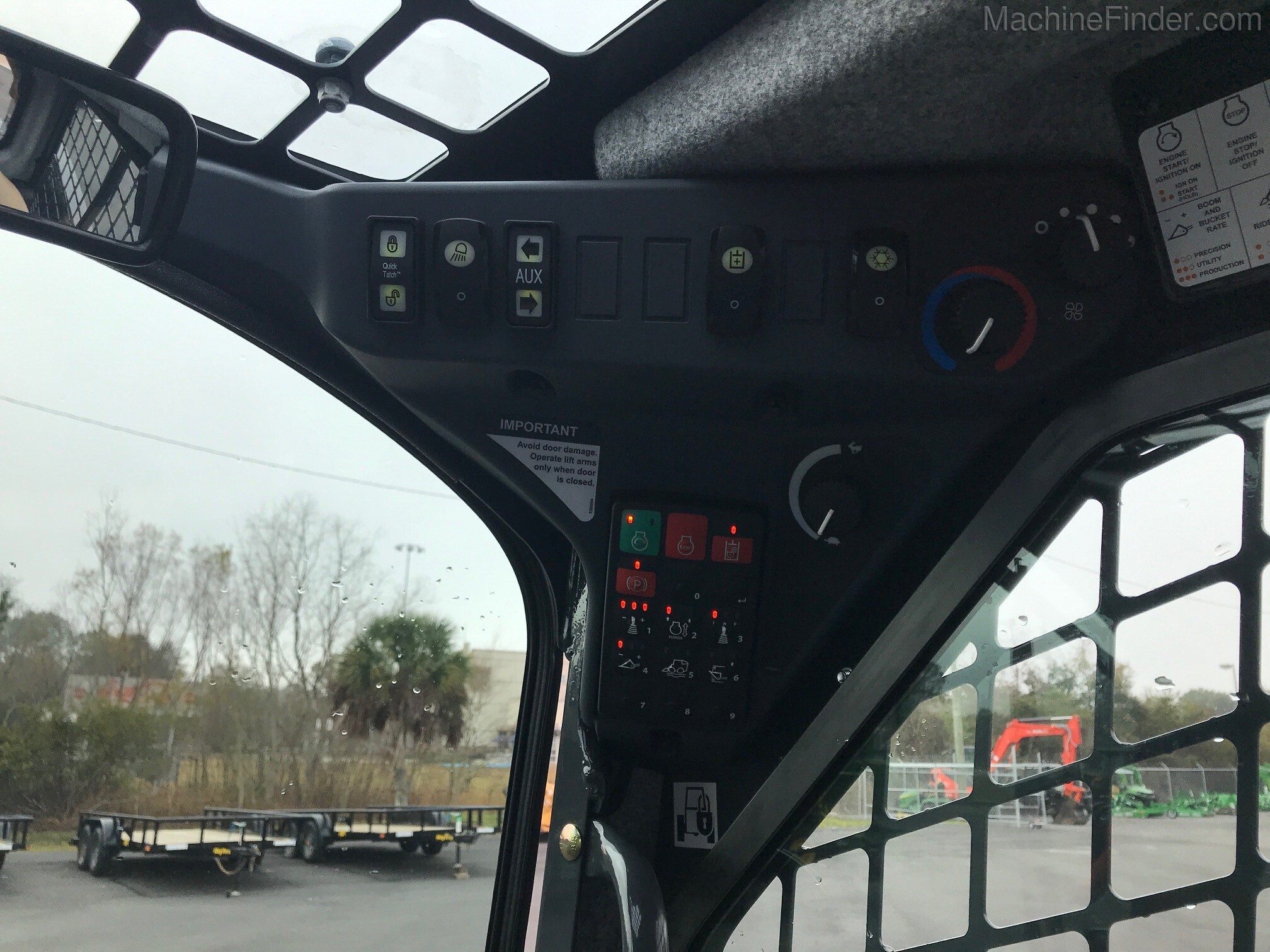 2020 John Deere 333G Image 5