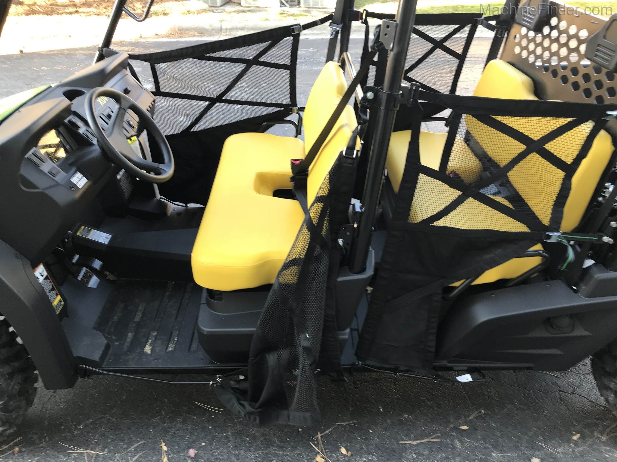 2021 John Deere 590M S4 Image 6