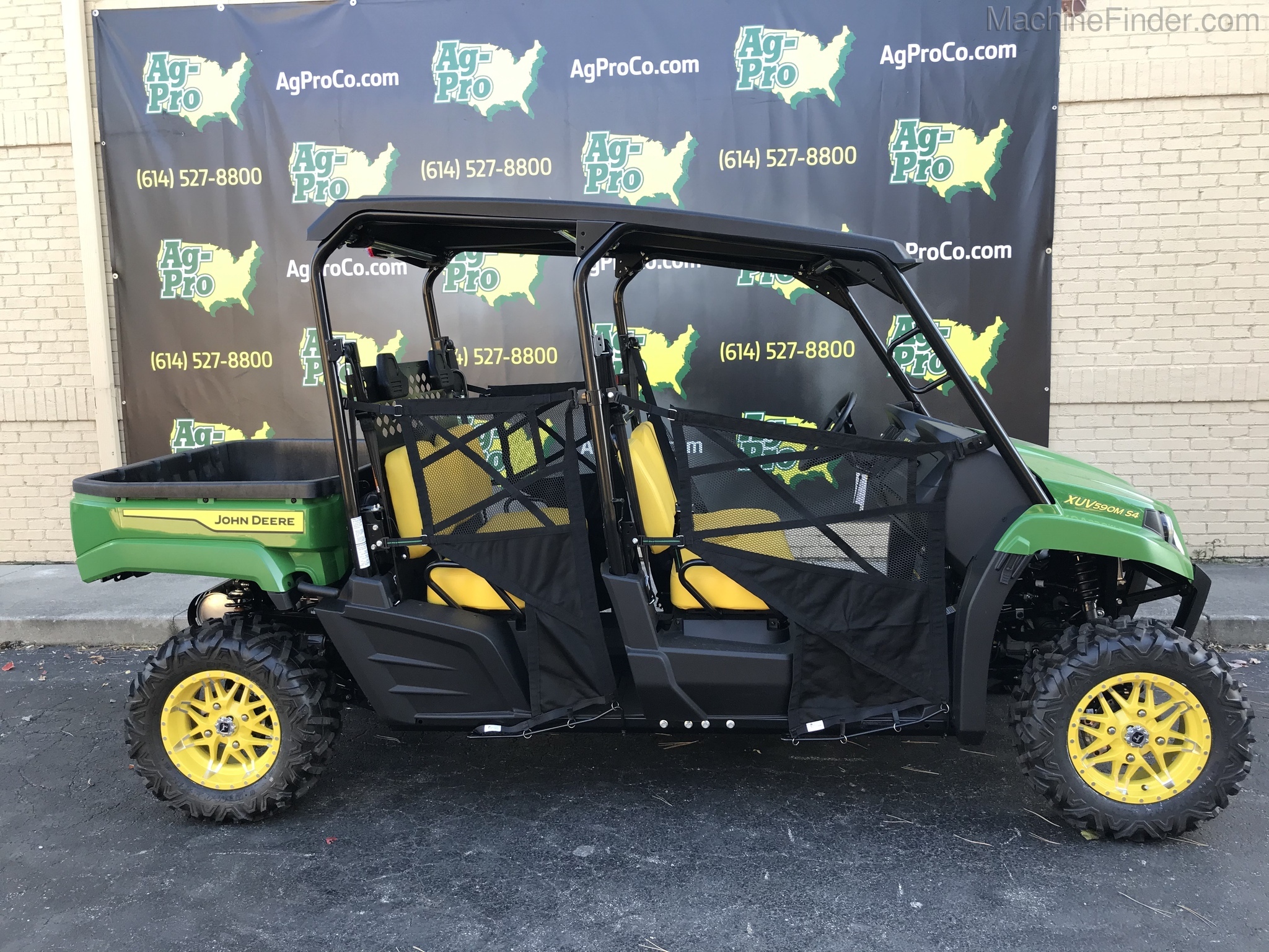 2021 John Deere 590M S4 Image 2
