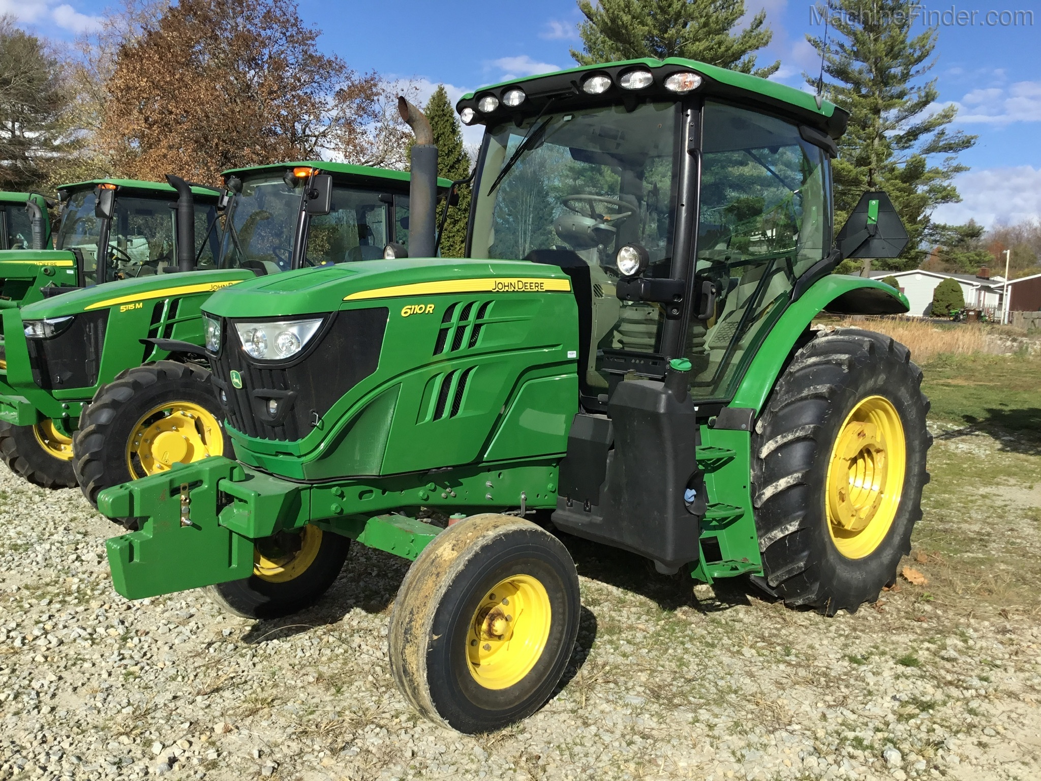 2016 John Deere 6110R Image 1