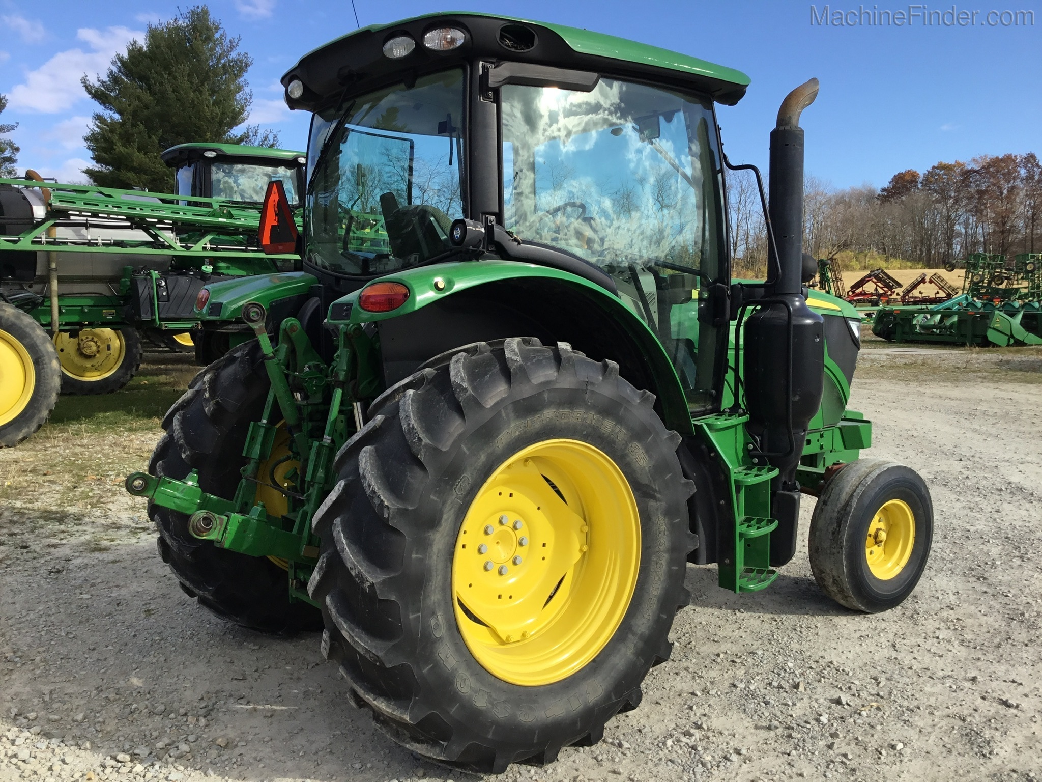 2016 John Deere 6110R Image 3