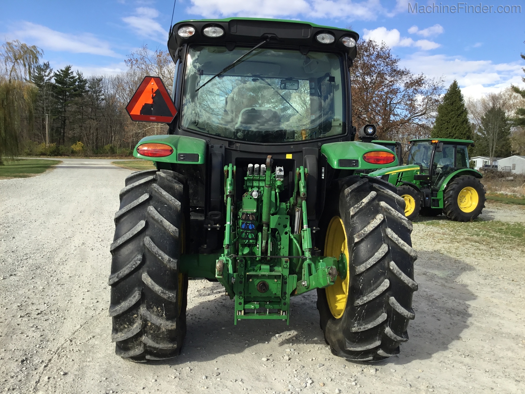 2016 John Deere 6110R Image 5