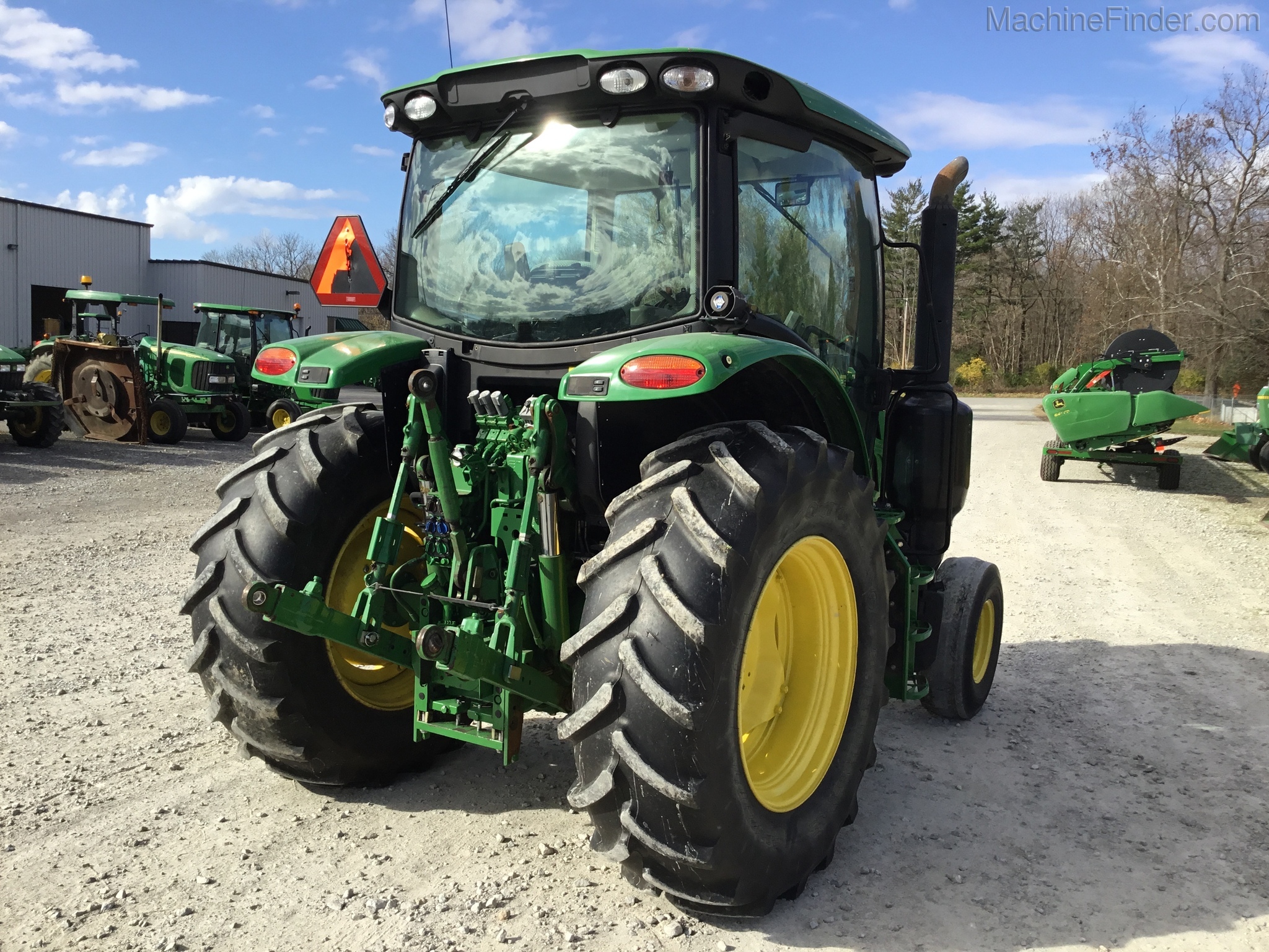 2016 John Deere 6110R Image 6