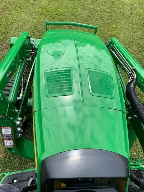 2023 John Deere 4044M Image 10
