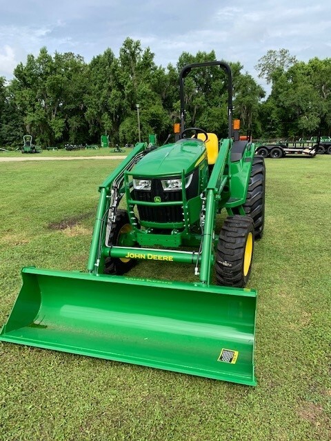 2023 John Deere 4044M Image 11