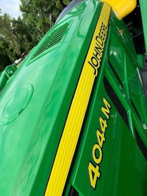 2023 John Deere 4044M Image 13