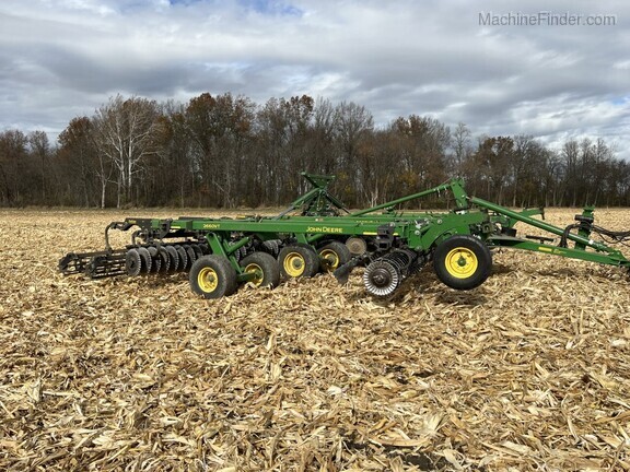 John Deere 2660VT Variable-Intensity Tillage 1/64 Scale Die-Cast Model Toy