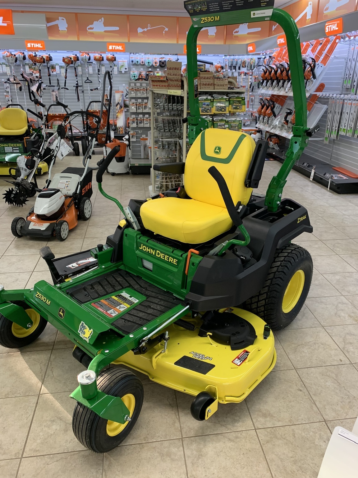 2023 John Deere Z530M ZeroTurn Mowers Bloomingdale, OH