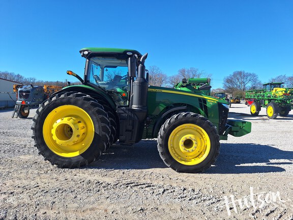Photo of 2019 John Deere 8295R