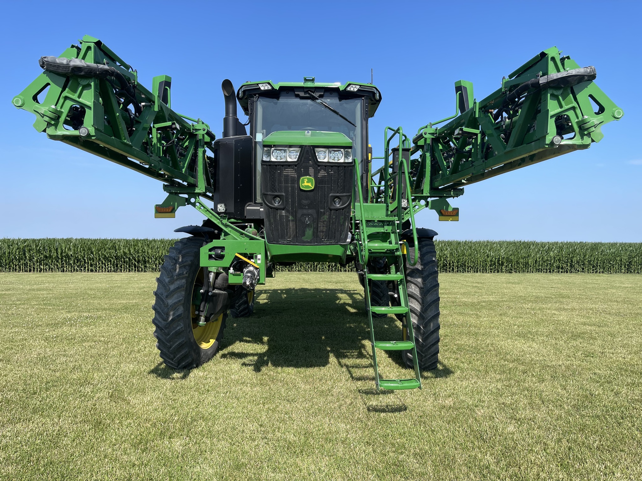  2022 John Deere 410R at Heritage Tractor in Quincy, IL