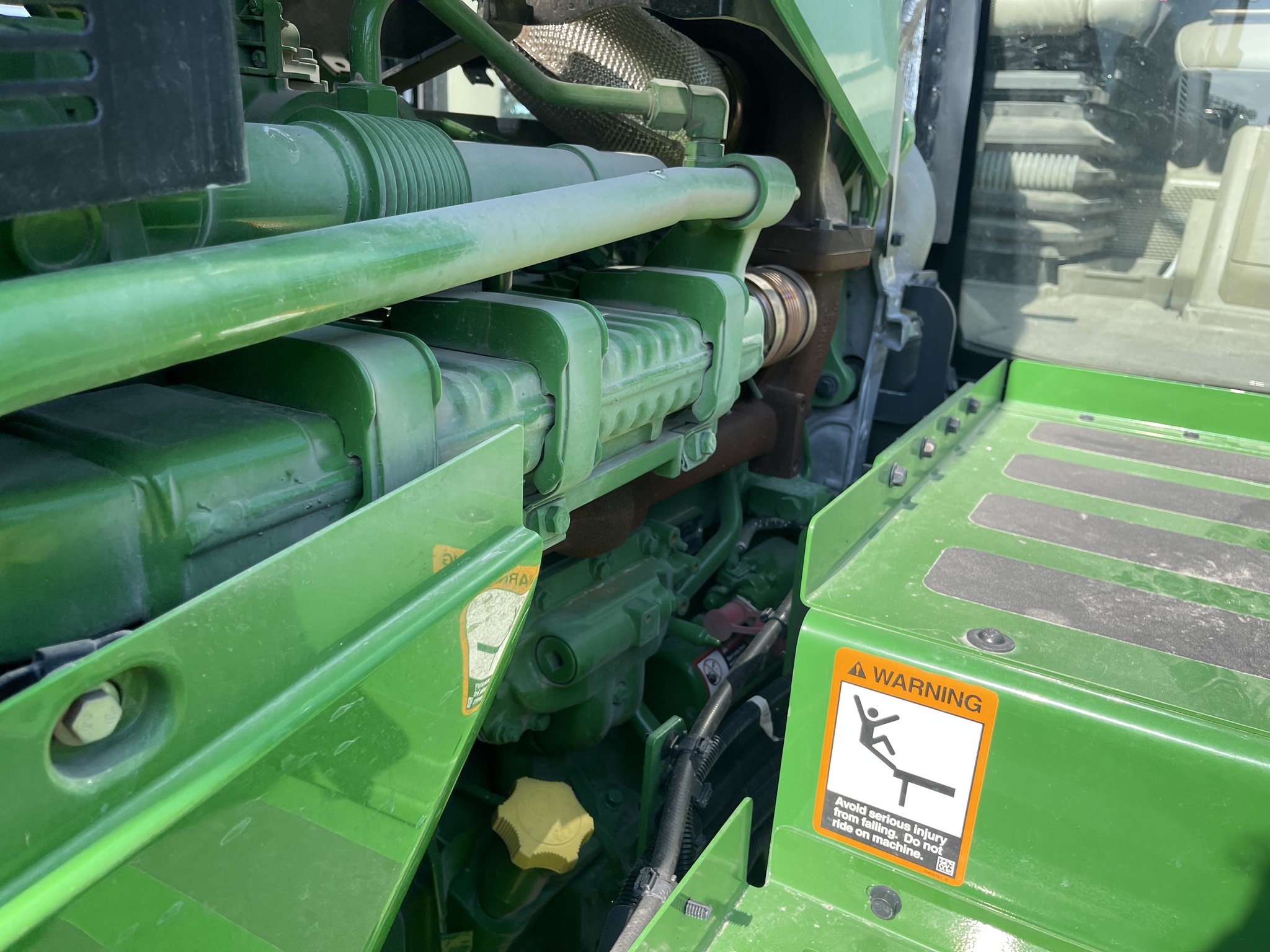  2022 John Deere 410R at Heritage Tractor in Quincy, IL