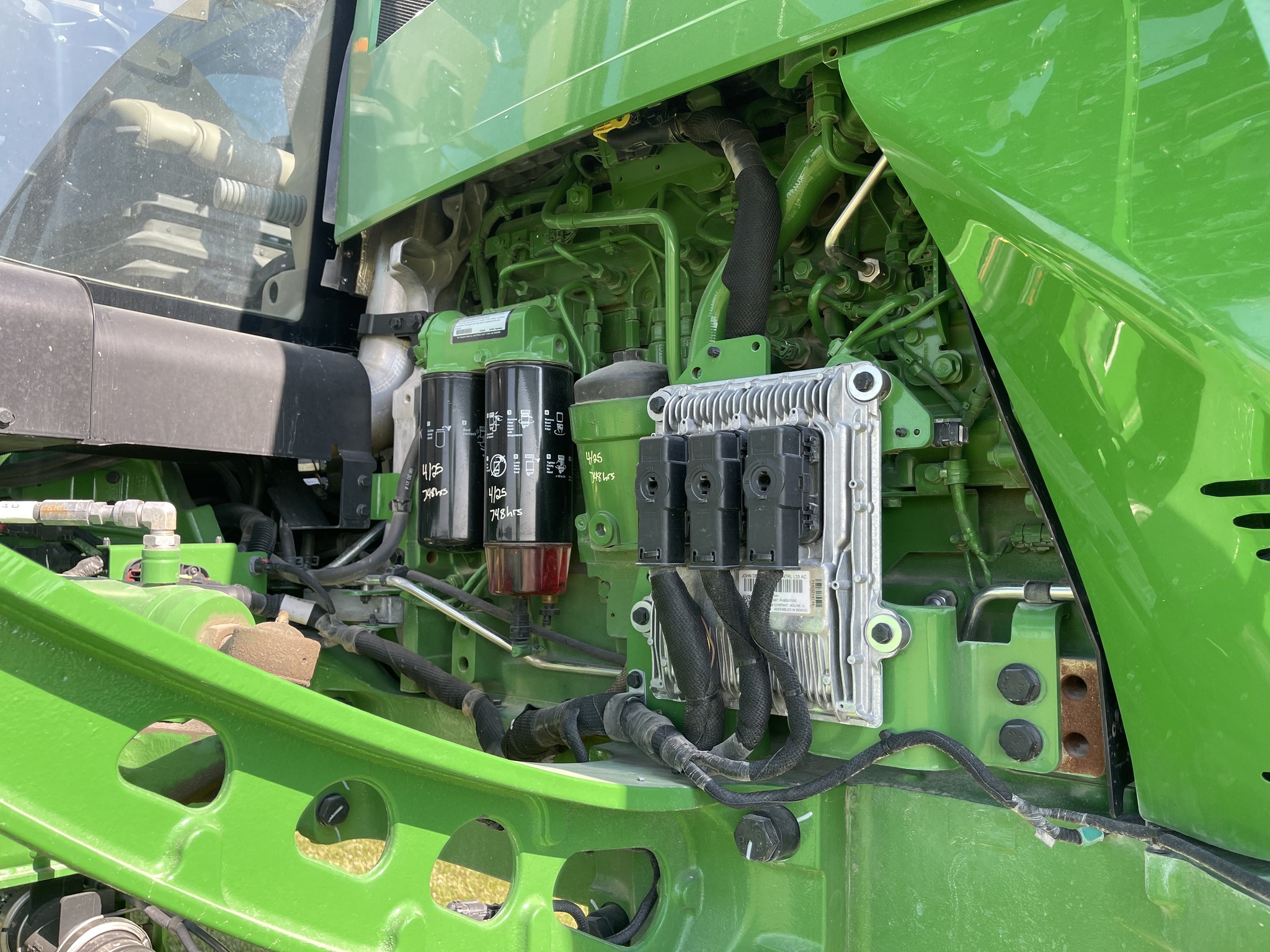  2022 John Deere 410R at Heritage Tractor in Quincy, IL