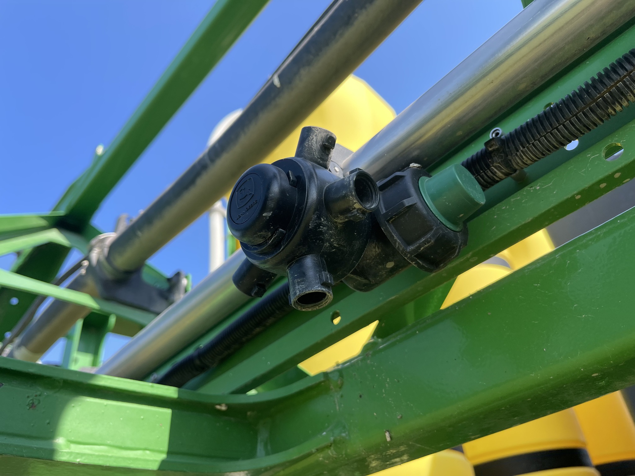  2022 John Deere 410R at Heritage Tractor in Quincy, IL