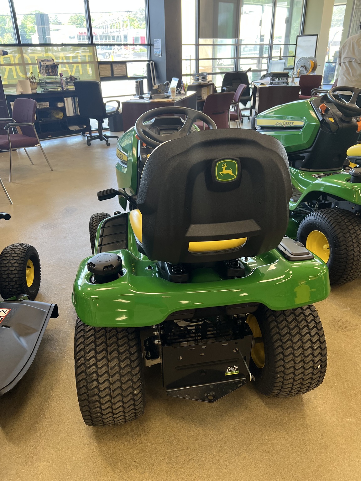 2023 John Deere X330 Image 2