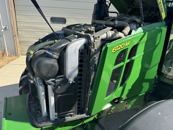 2020 John Deere 6120M-5