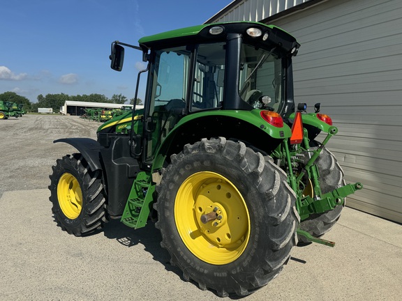 2020 John Deere 6120M-8