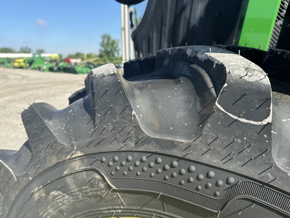 2020 John Deere 6120M-9