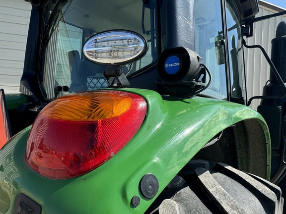 2020 John Deere 6120M-20
