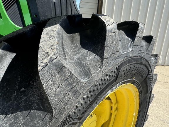 2020 John Deere 6120M-22
