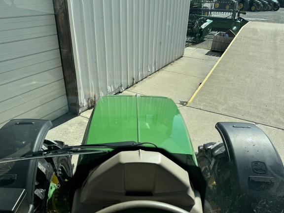 2020 John Deere 6120M-28
