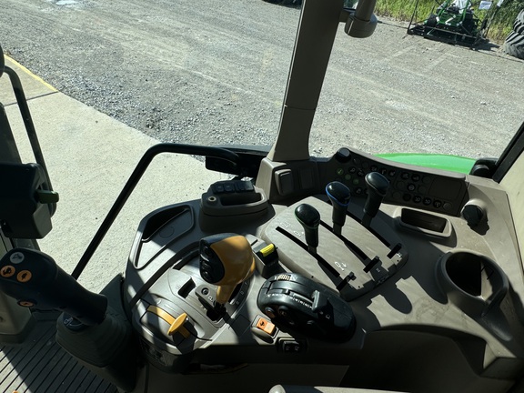 2020 John Deere 6120M-30