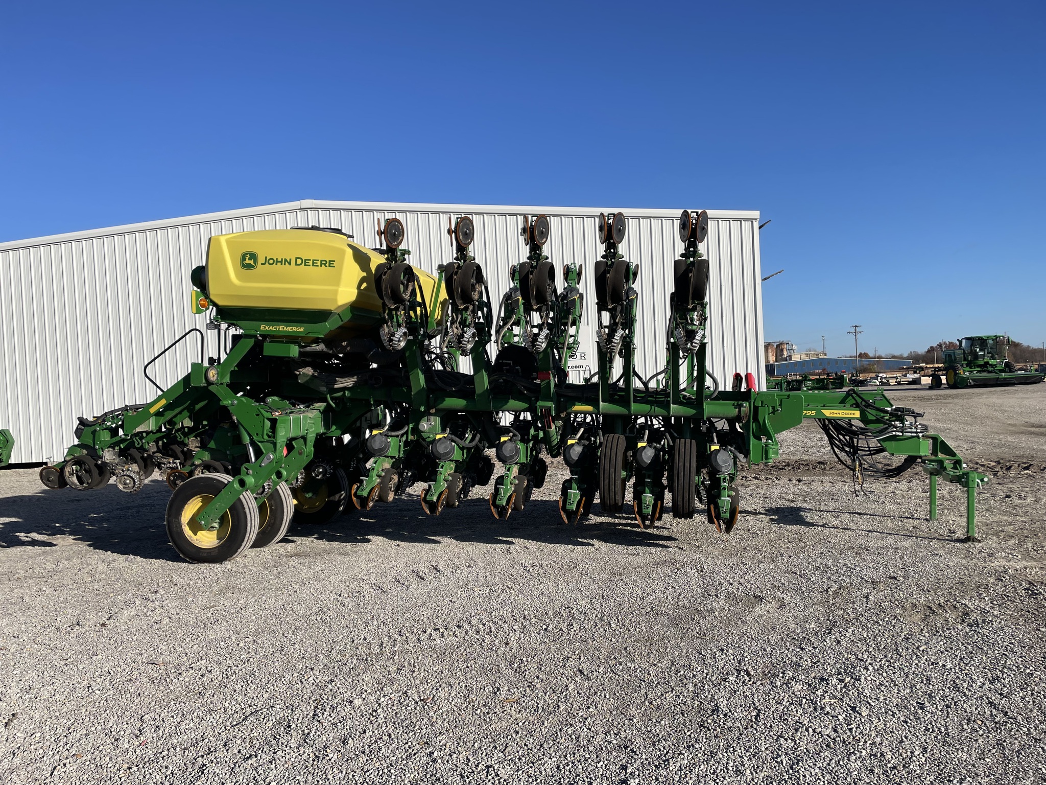  2023 John Deere 1795 at Heritage Tractor in Pittsburg, KS