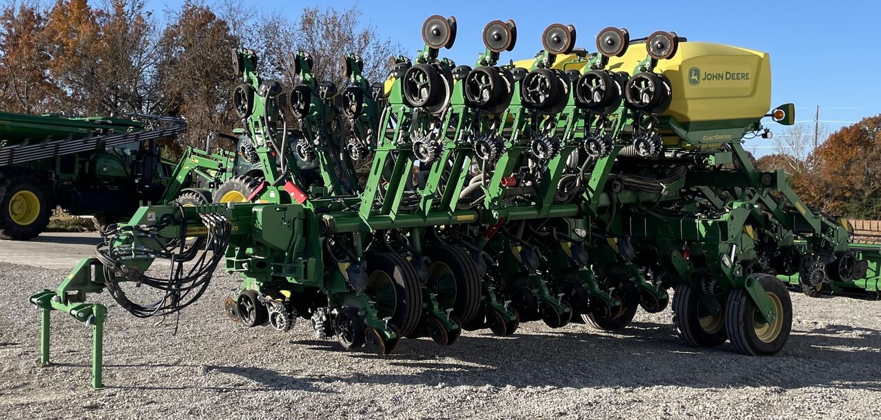  2023 John Deere 1795 at Heritage Tractor in Pittsburg, KS