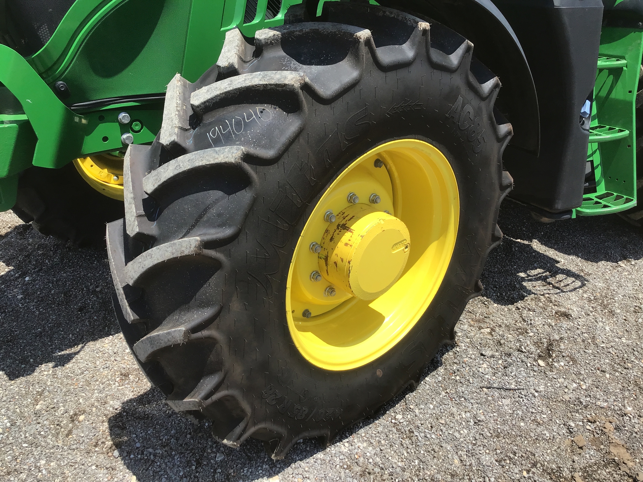 2023 John Deere 6155M Image 19