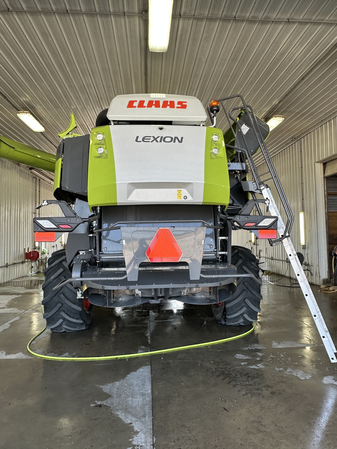 2021 Claas 8700TT Image 12