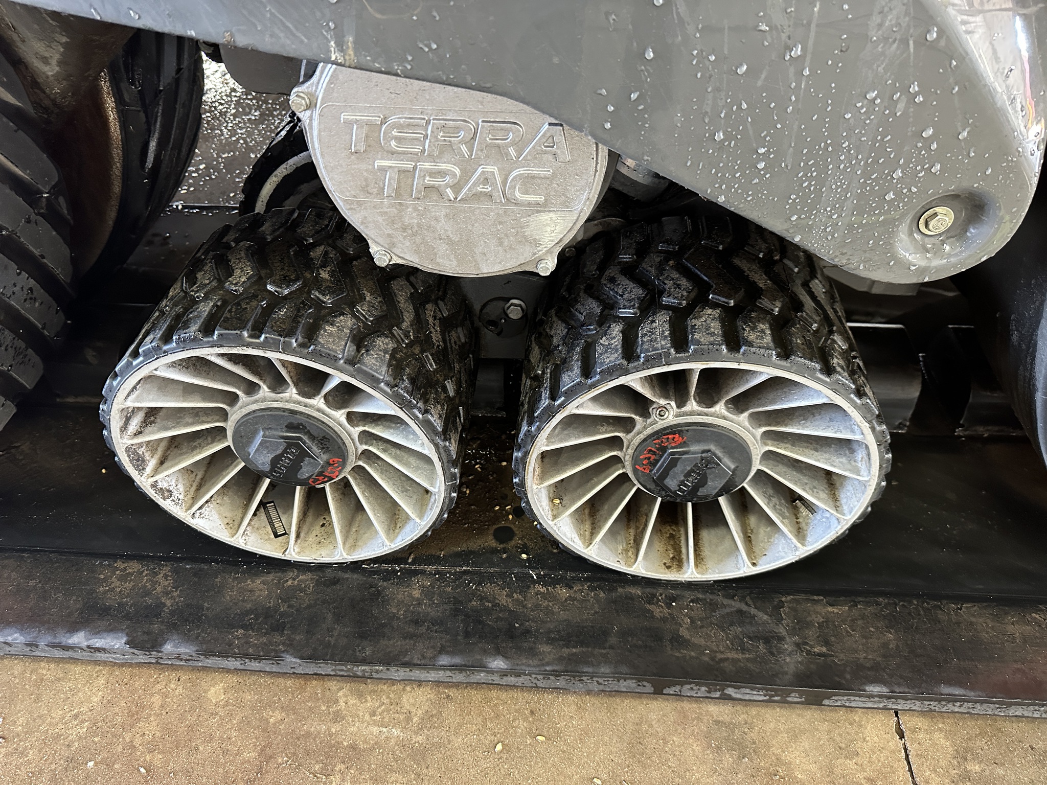 2021 Claas 8700TT Image 18