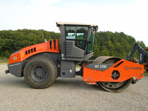 2023 Hamm HC120I