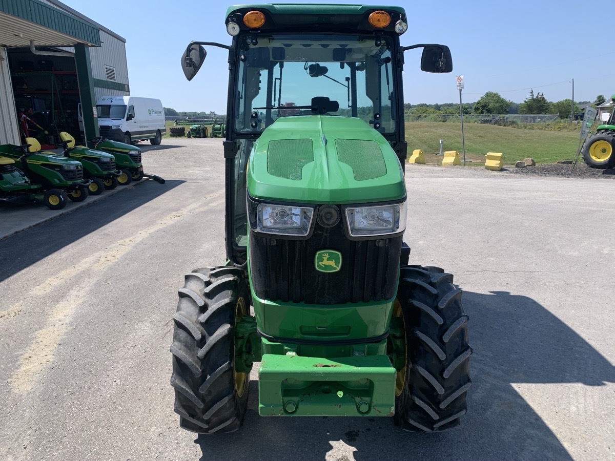 2018 John Deere 5090GN Image 3